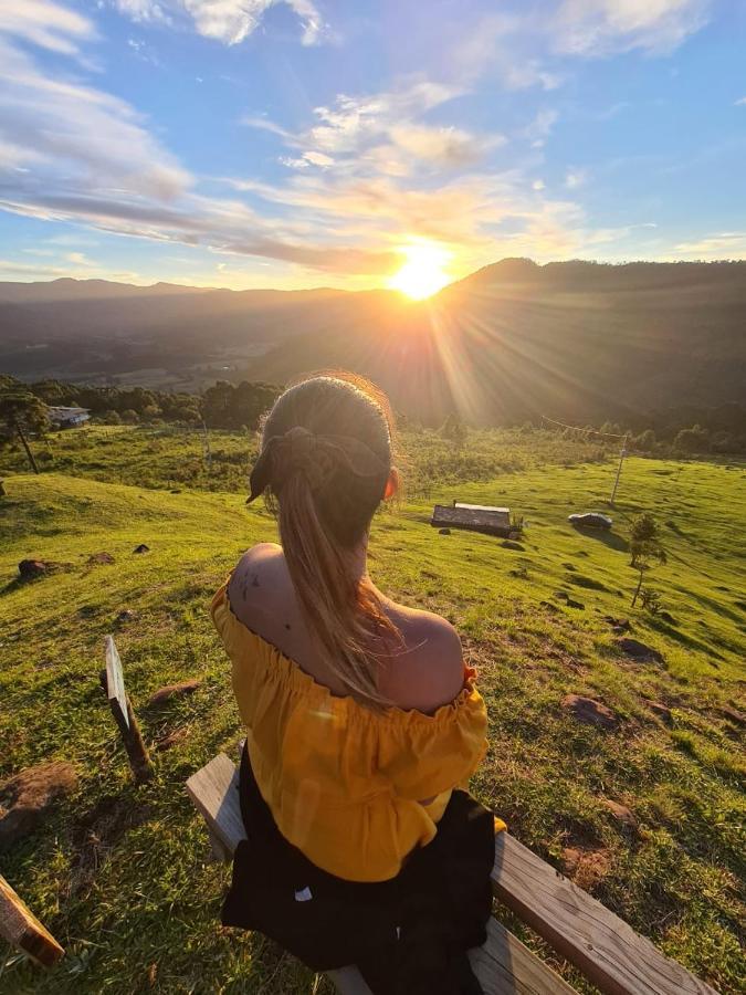 Pousada Colina Dos Ventos - Cabana Monte! อูรูบิซิ ภายนอก รูปภาพ