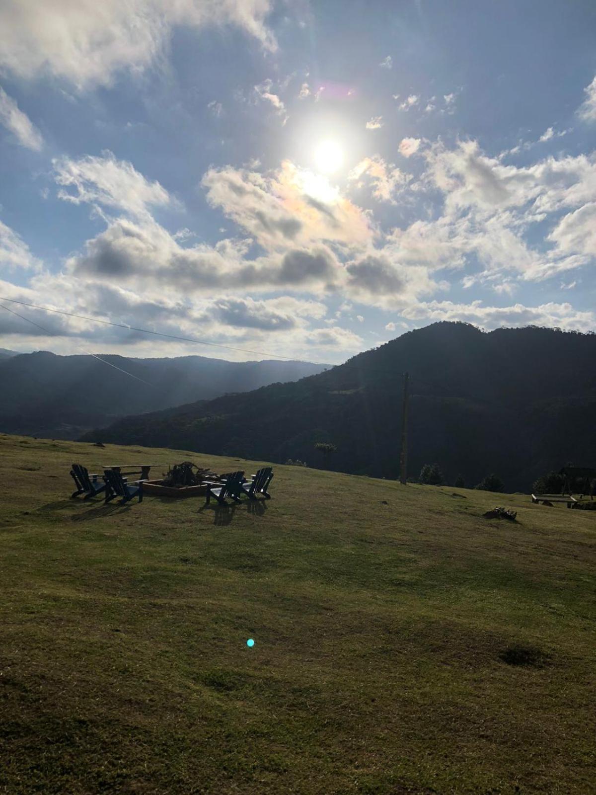 Pousada Colina Dos Ventos - Cabana Monte! อูรูบิซิ ภายนอก รูปภาพ